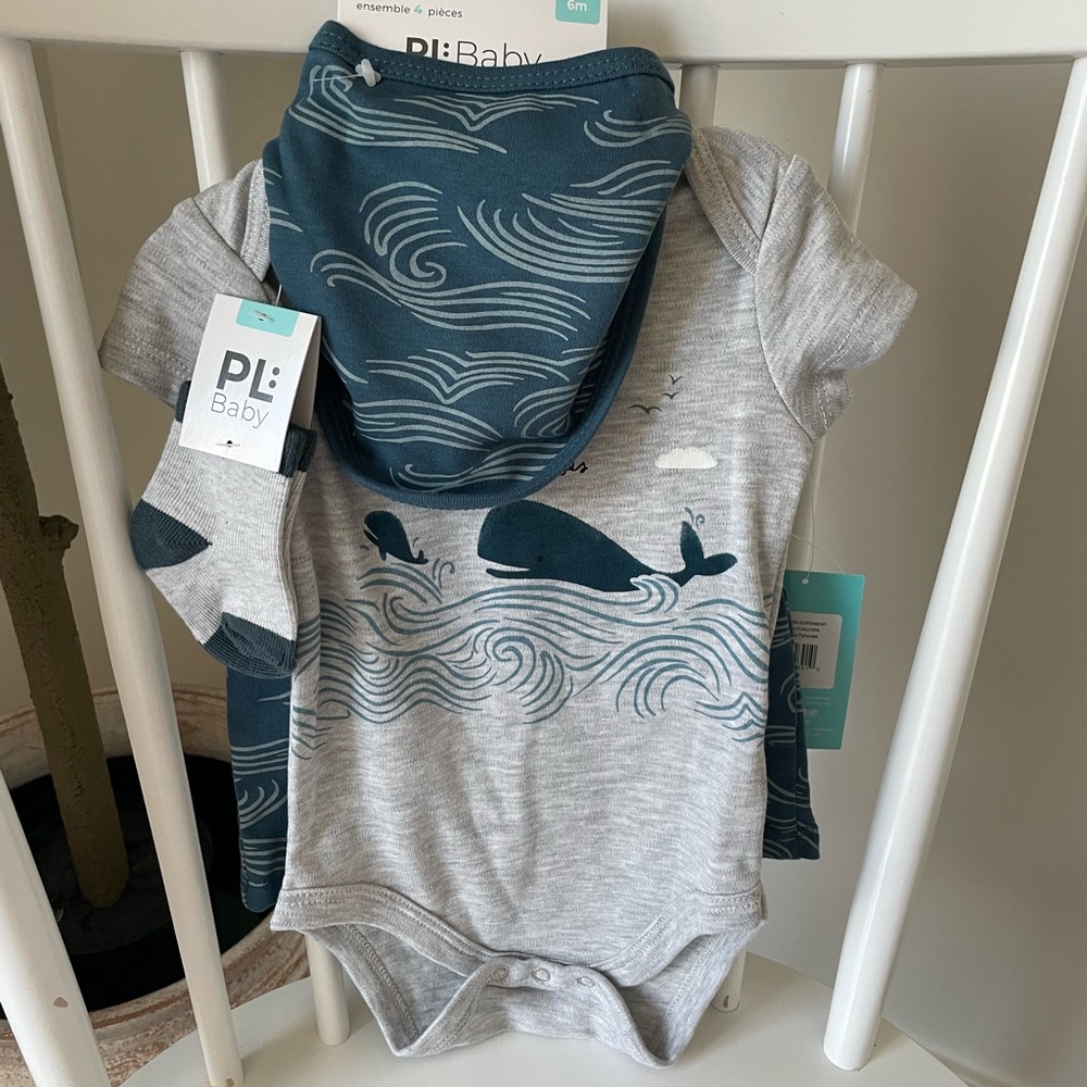 4 piece baby set BRAND NEW